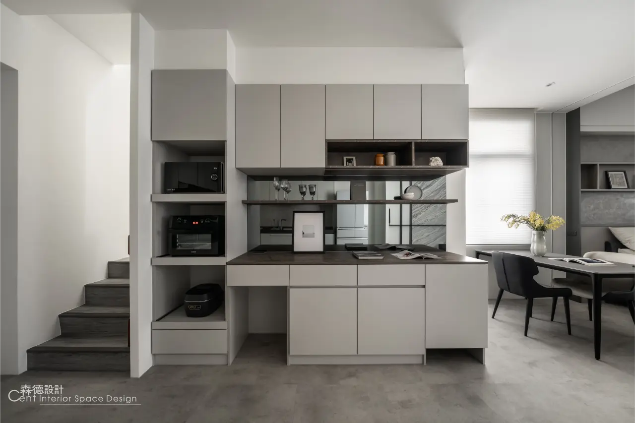 老屋翻新x現代灰階親子宅《灰歸》