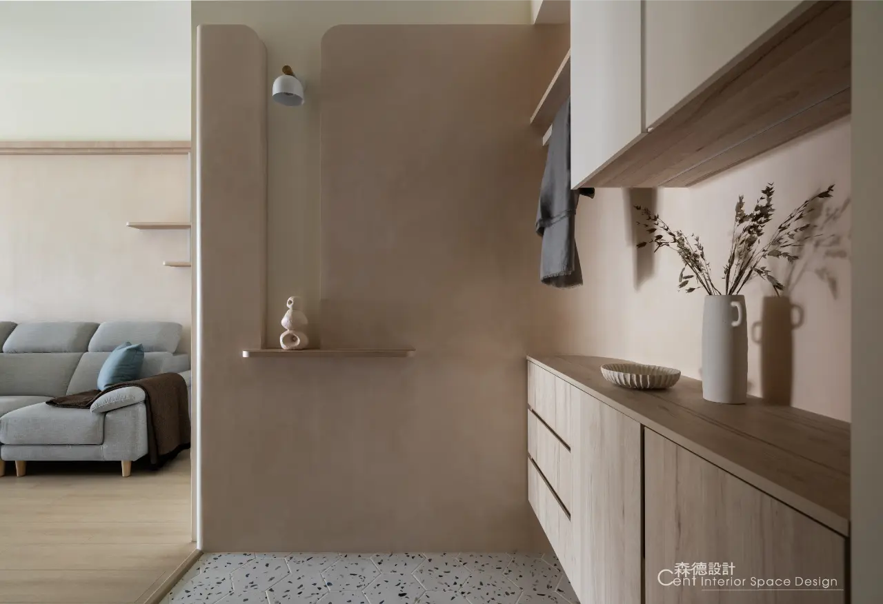 頂樓閣樓設計x一家四口生活宅《層光・閣序》