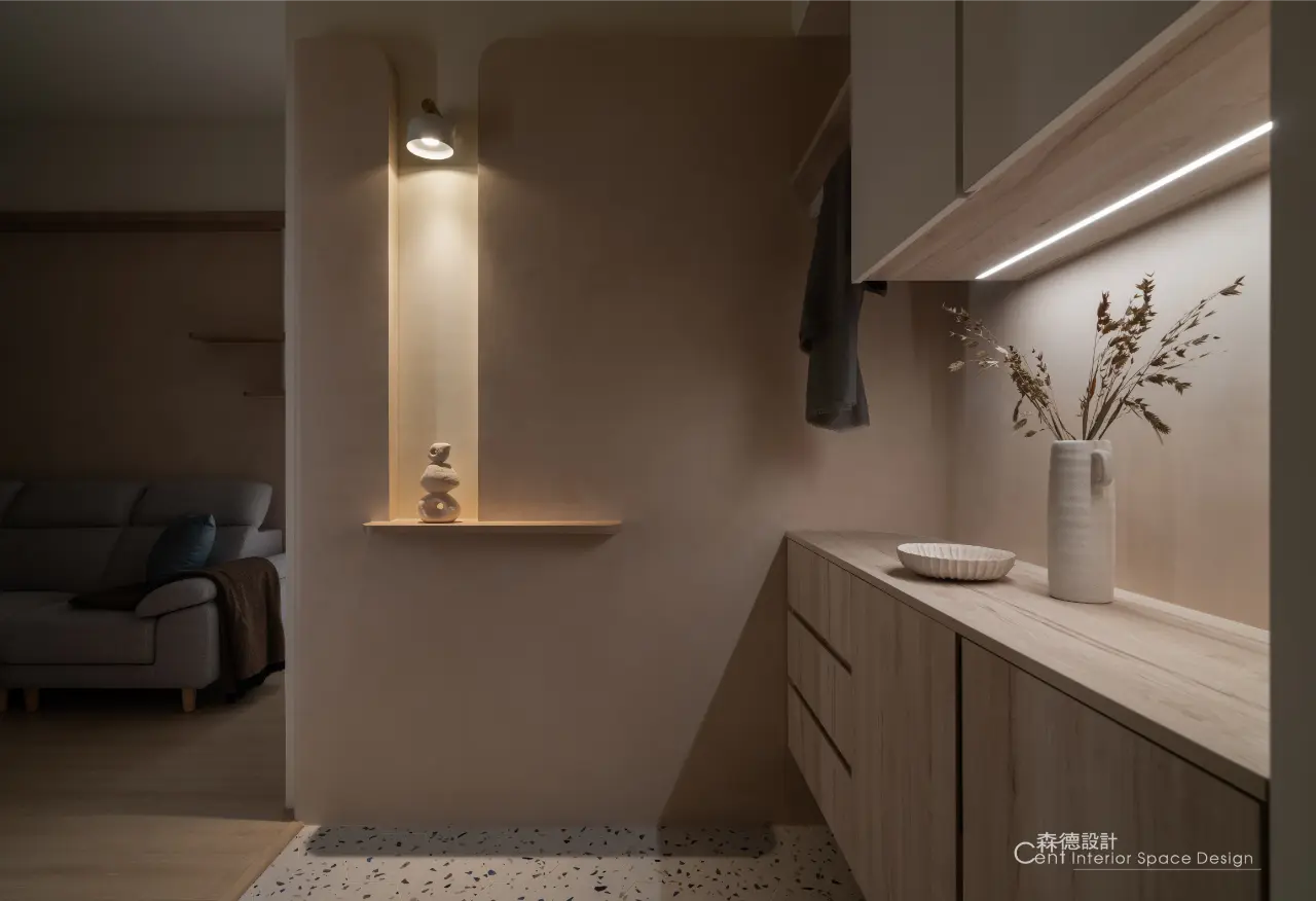 頂樓閣樓設計x一家四口生活宅《層光・閣序》