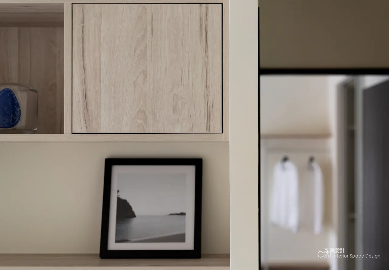 頂樓閣樓設計x一家四口生活宅《層光・閣序》