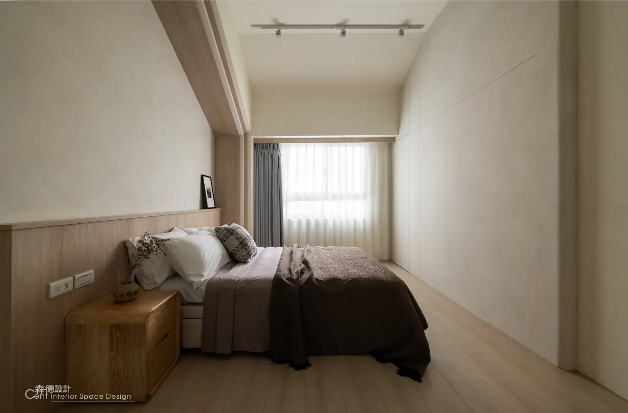 頂樓閣樓設計x一家四口生活宅《層光・閣序》