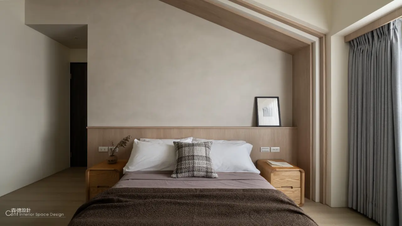 頂樓閣樓設計x一家四口生活宅《層光・閣序》