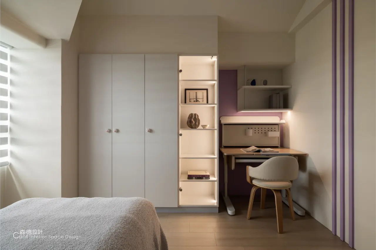 頂樓閣樓設計x一家四口生活宅《層光・閣序》