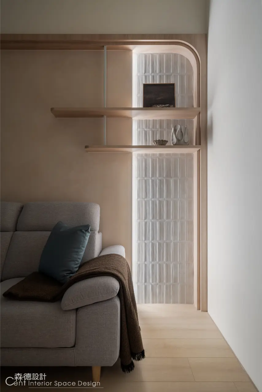 頂樓閣樓設計x一家四口生活宅《層光・閣序》